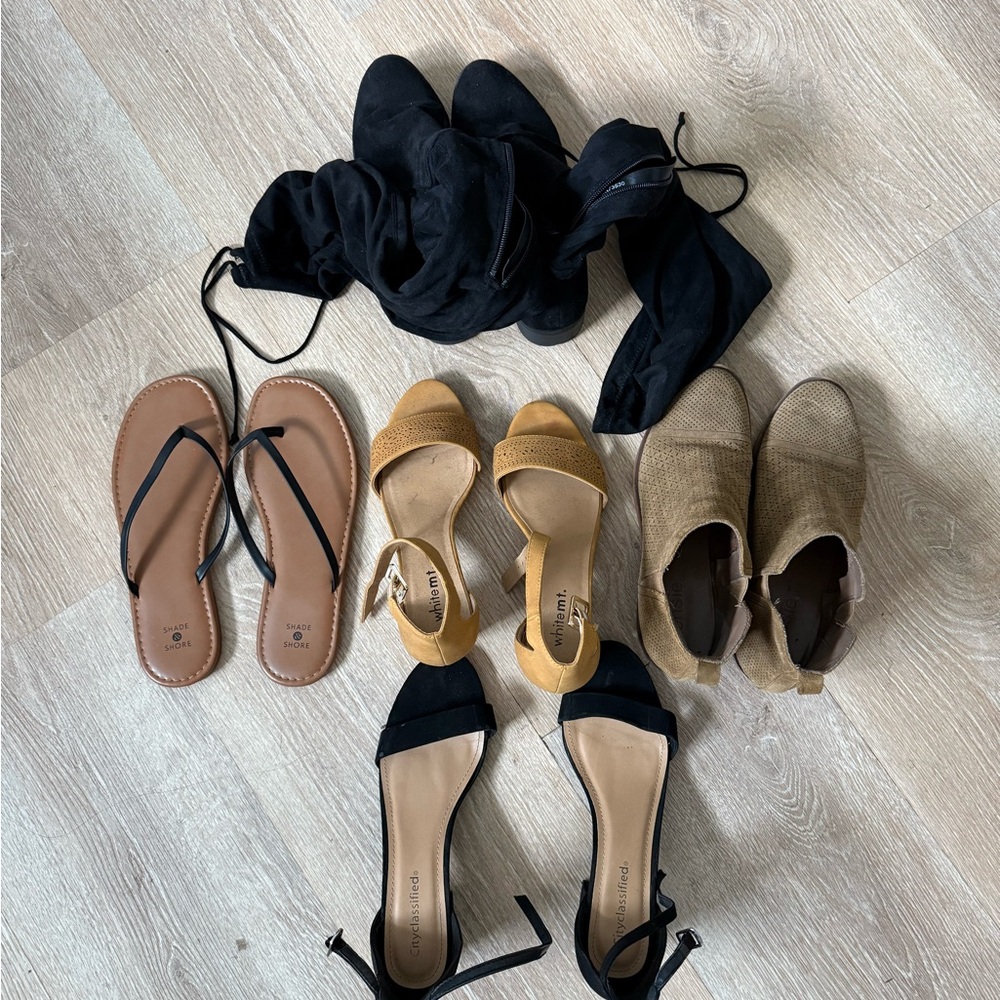 Black and Tan Women's Sandals